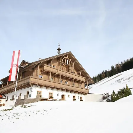 Διαμέρισμα Lovely Mansion In With Storage