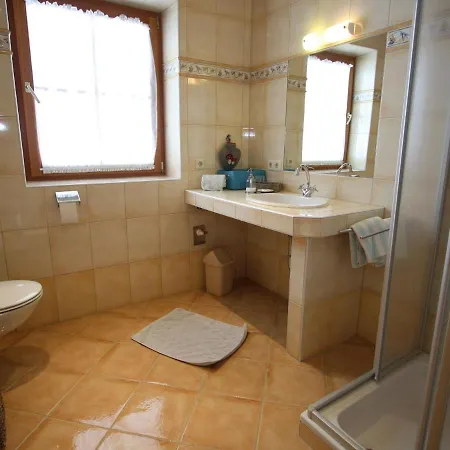 Lovely Mansion In With Storage Filzmoos
