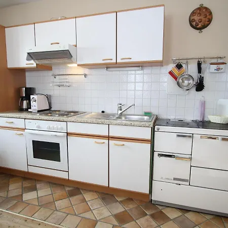 Lovely Mansion In With Storage Διαμέρισμα *